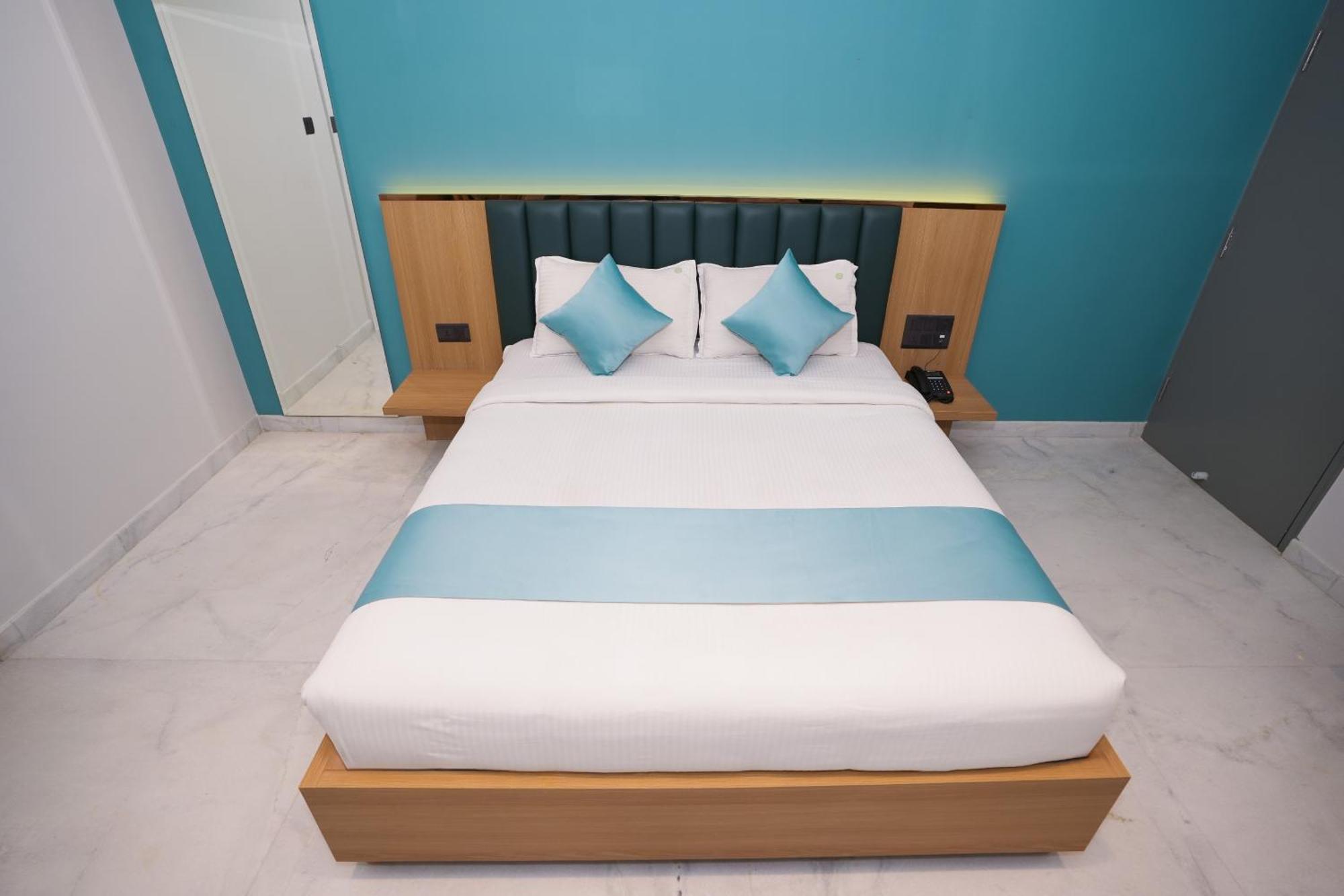 Vaishnavi Residency Hotel Bangalore Exterior photo