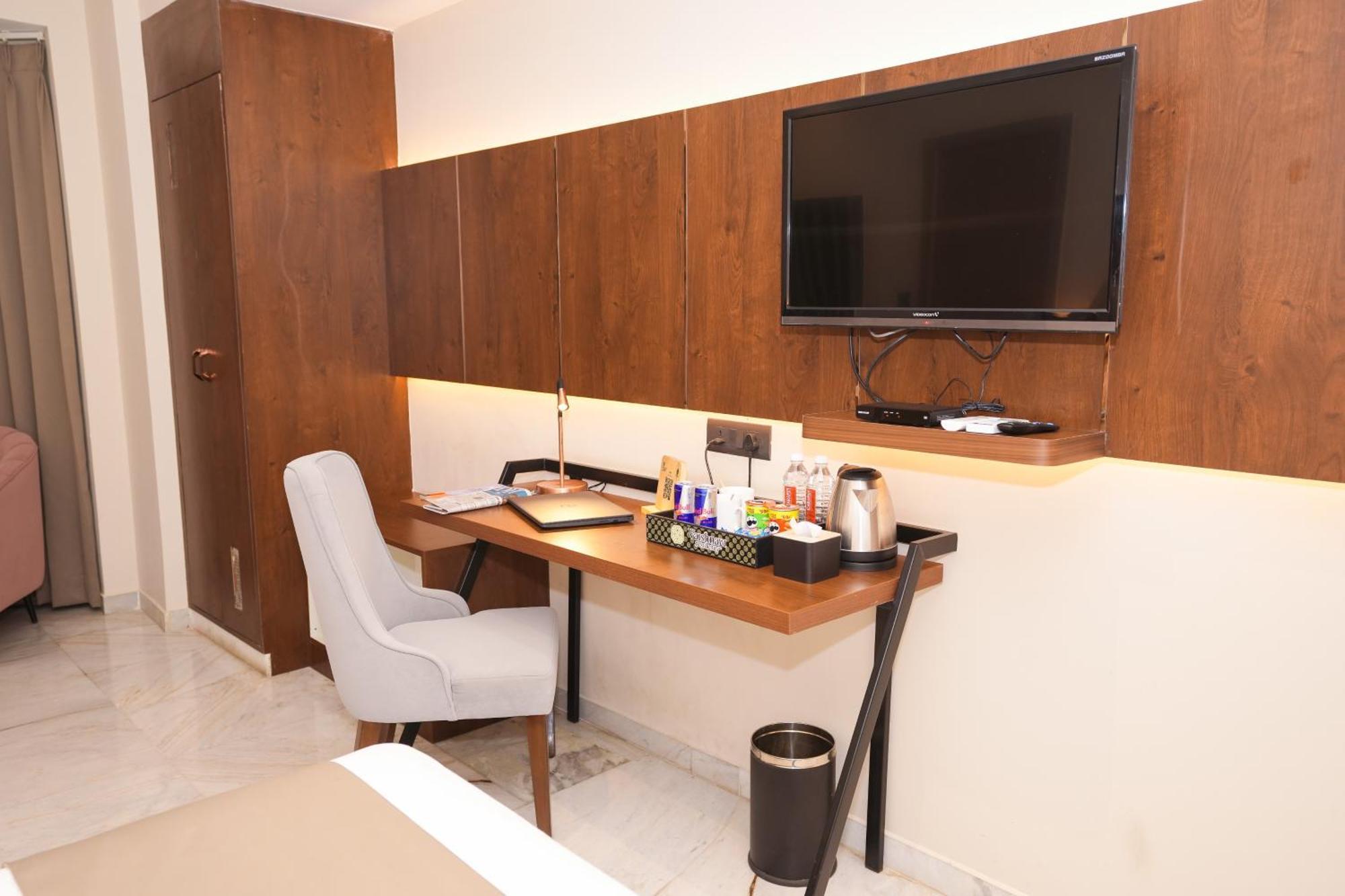 Vaishnavi Residency Hotel Bangalore Exterior photo